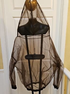 Mesh mosquito jacket designed for protection against Outdoor Insects L